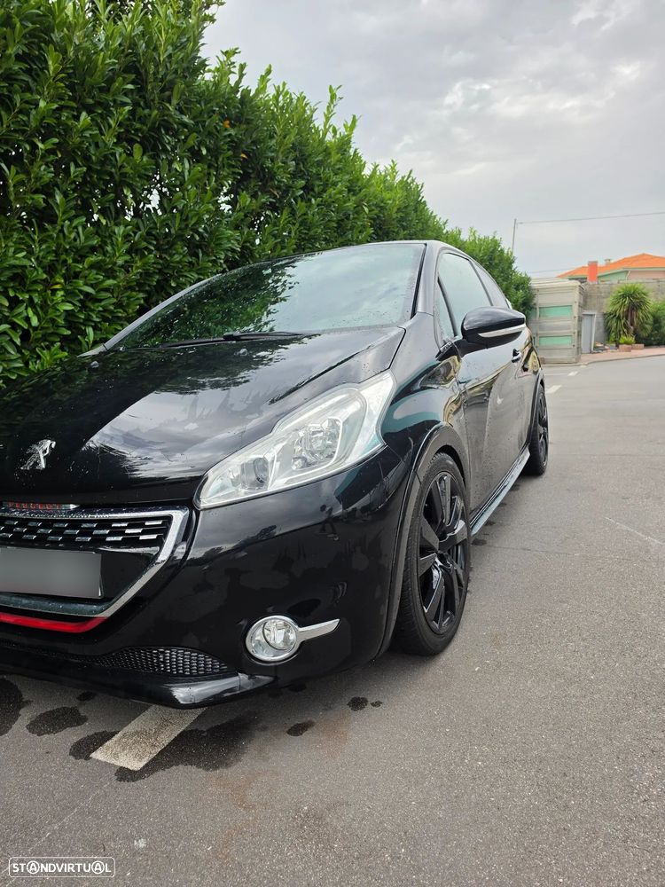 Peugeot 208 GTI 200 THP - 9