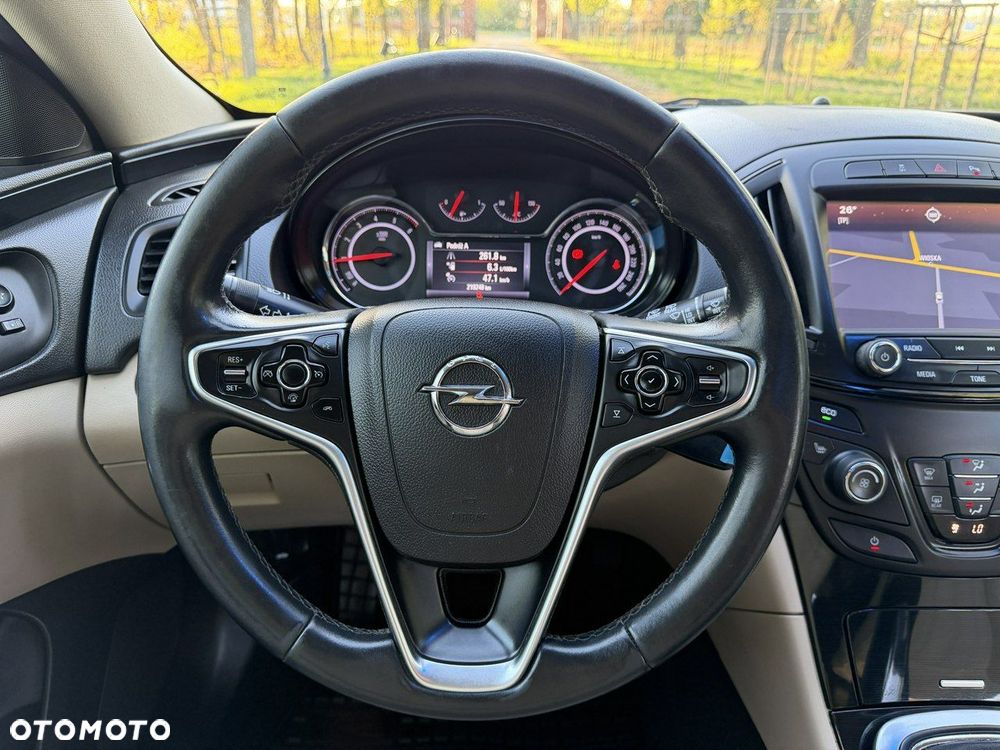 Opel Insignia - 38