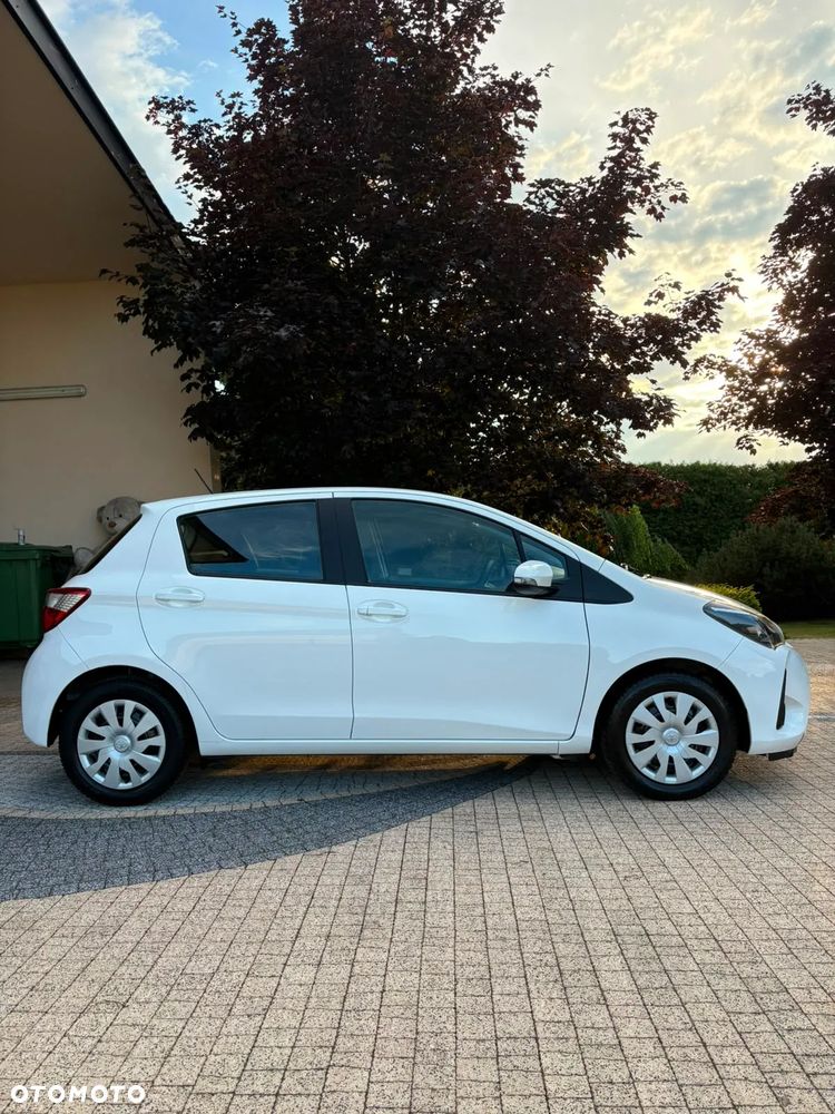 Toyota Yaris 1.0 Premium - 2