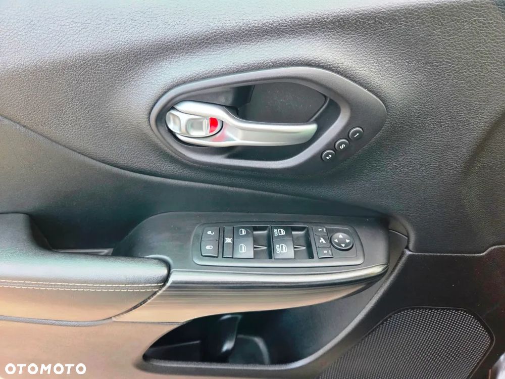 Jeep Cherokee 2.0 Multijet Limited - 25