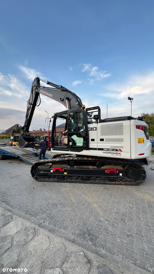 Hidromek HMK 230LC-5