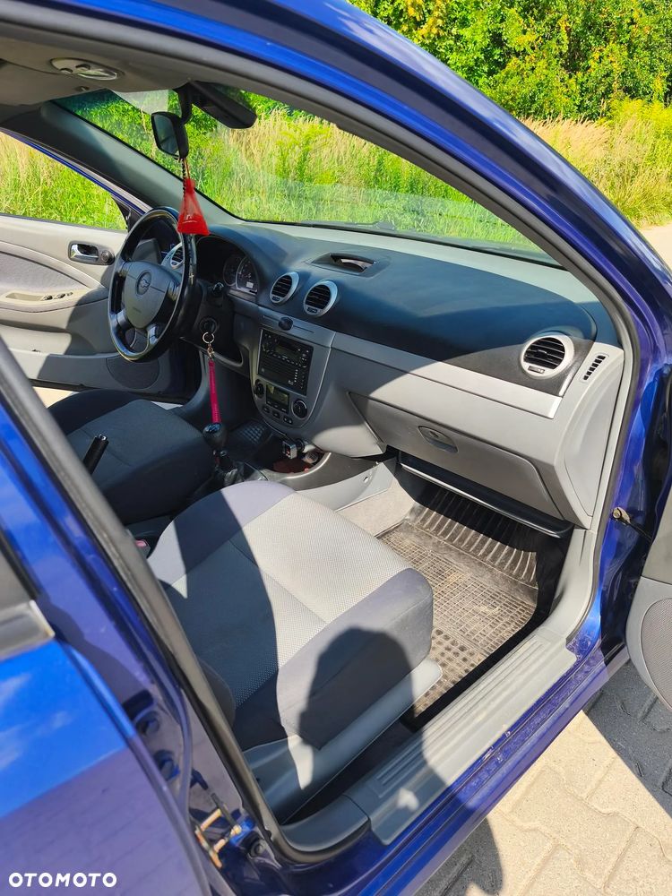 Chevrolet Nubira 1.8 Kombi CDX - 6