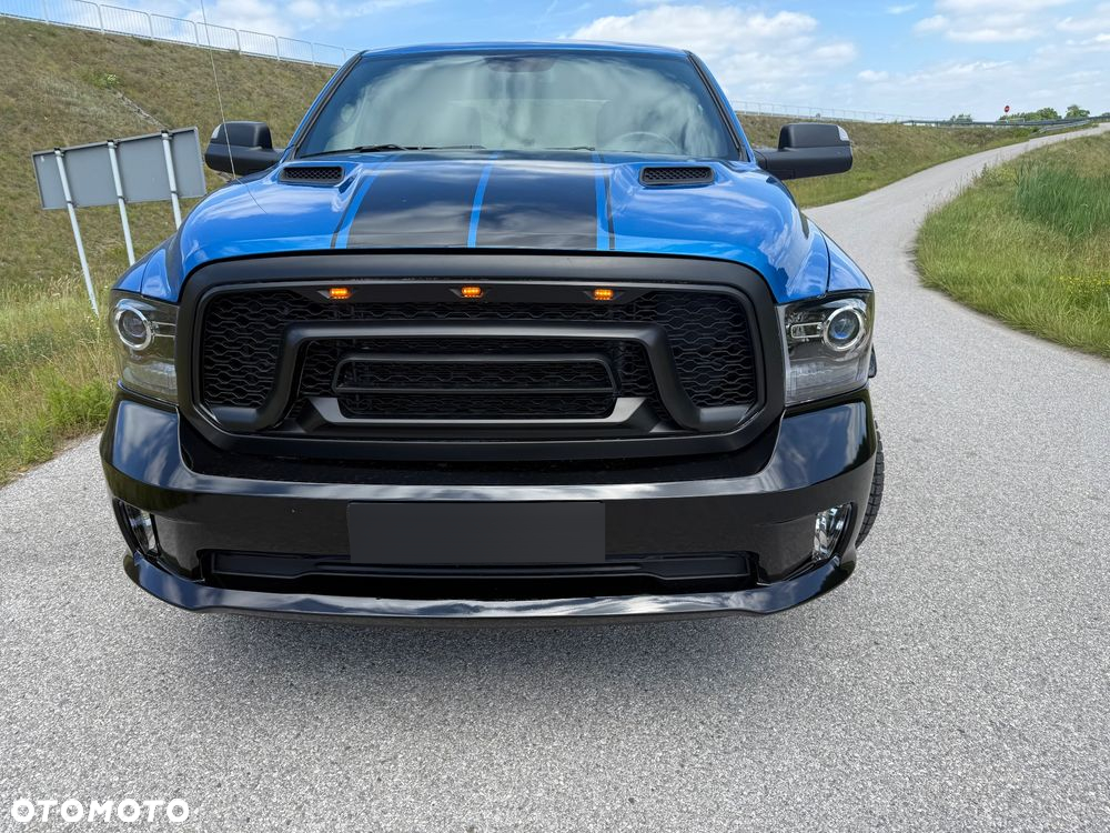 Dodge RAM 1500 5.7 4x4 - 2