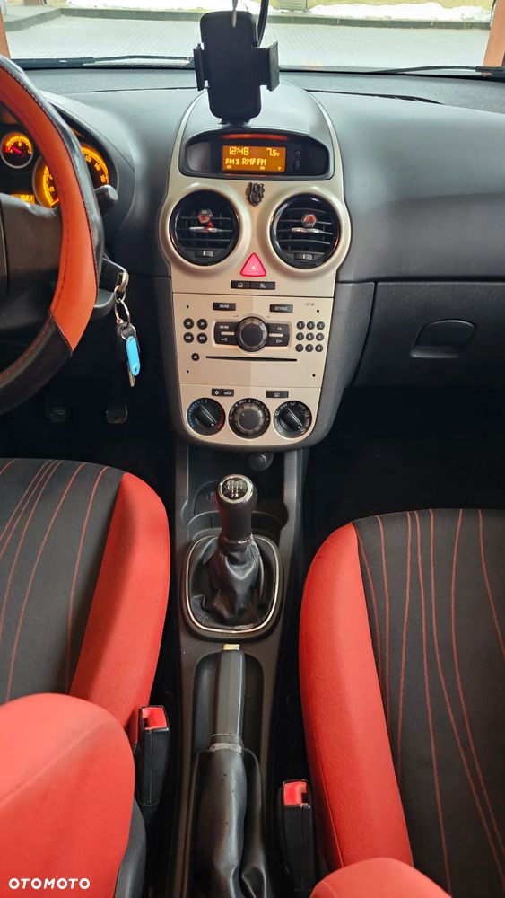 Opel Corsa 1.2 16V Color Edition - 11