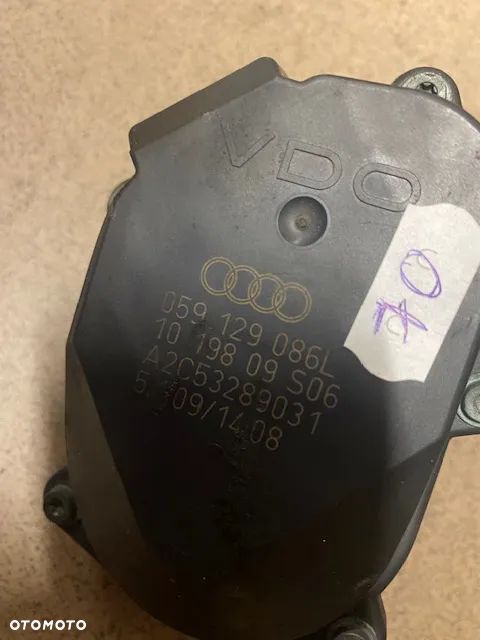 NASTAWNIK KOLEKTORA AUDI A4 B8 3.0 2.7 059129086L - 2