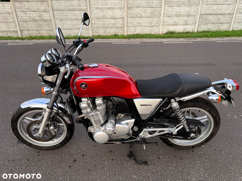 Honda CB - 3