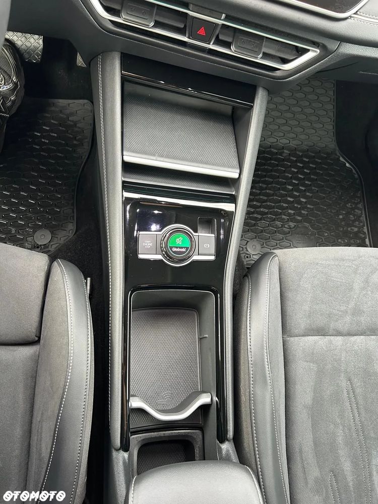 Volkswagen Tiguan 1.5 eHybrid PHEV 150kW Elegance DSG - 24