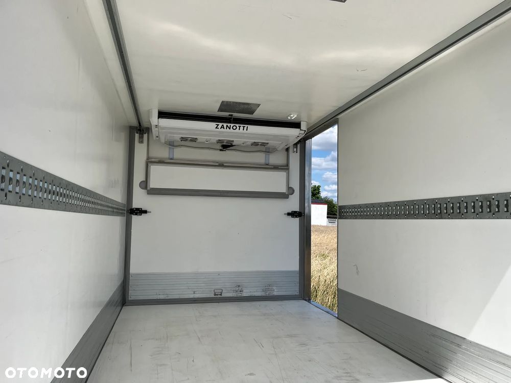 Iveco 35C16 CHŁODNIA BLIŹNIAK HI-MATIC - 9