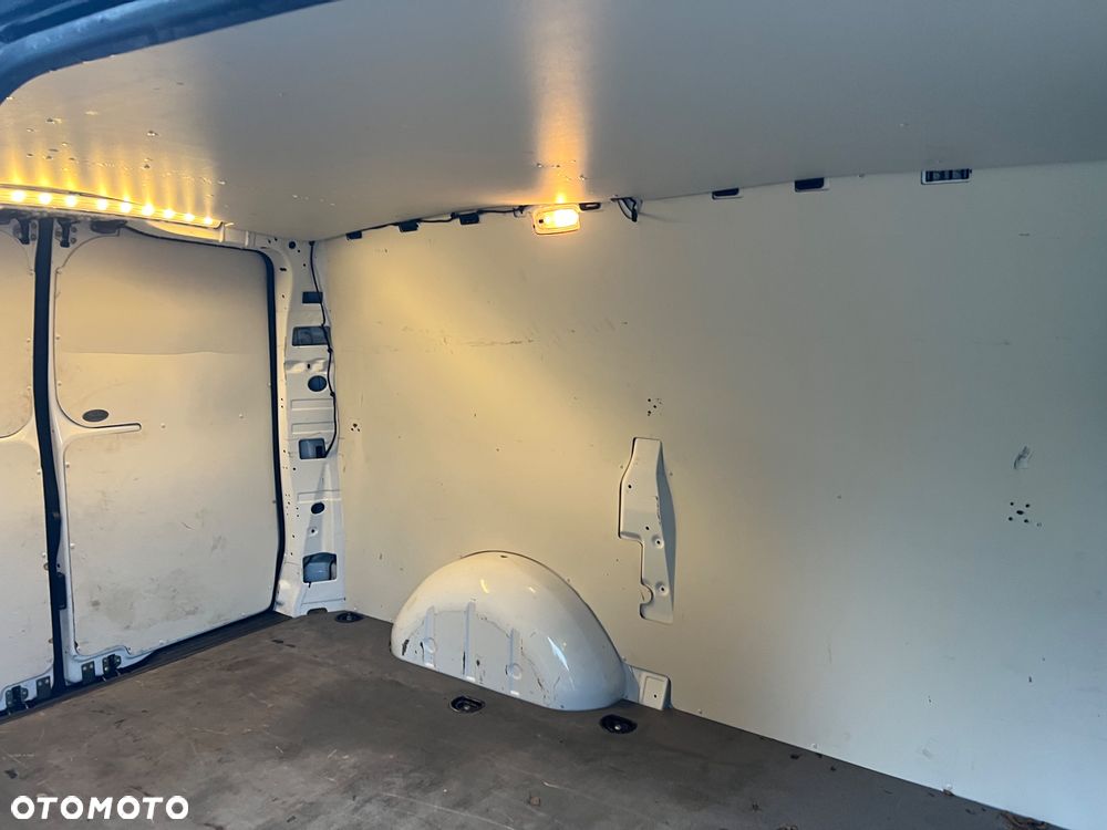 Mercedes-Benz Vito - 15