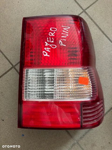 LAMPA TYŁ PRAWA MITSUBISHI PAJERO PININ - 1