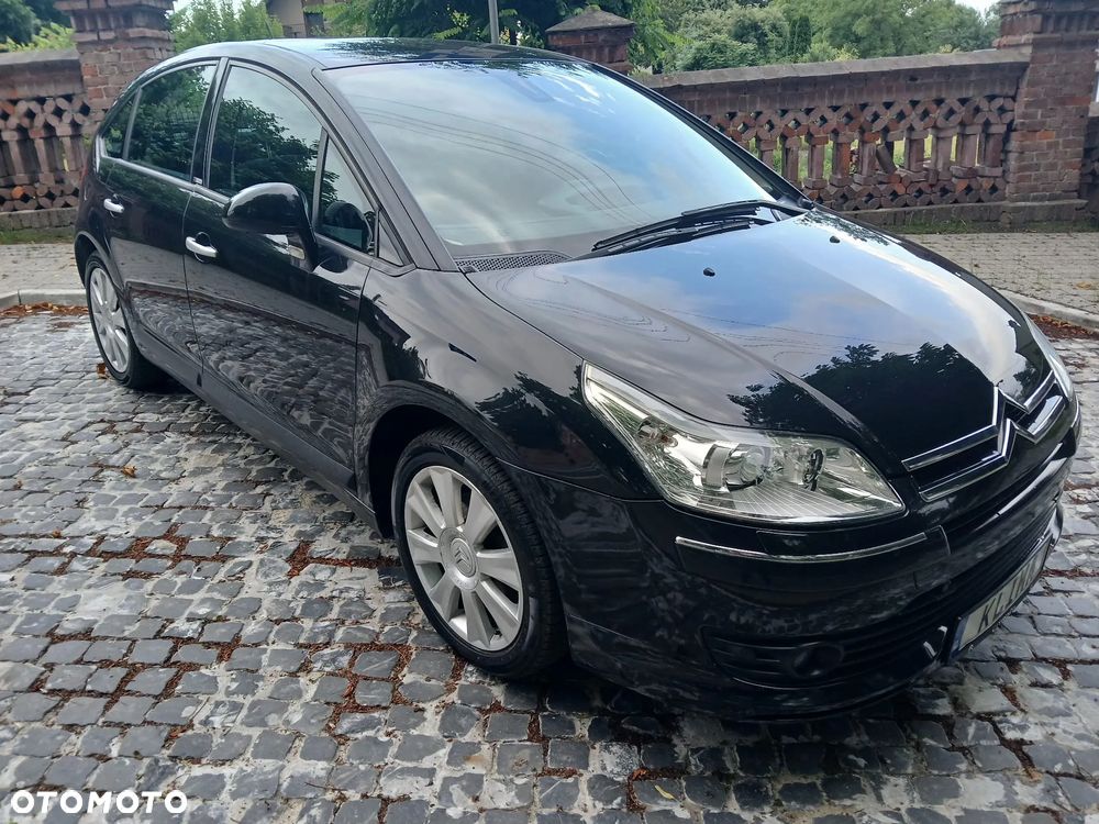 Citroën C4 2.0 16V Exclusive - 1