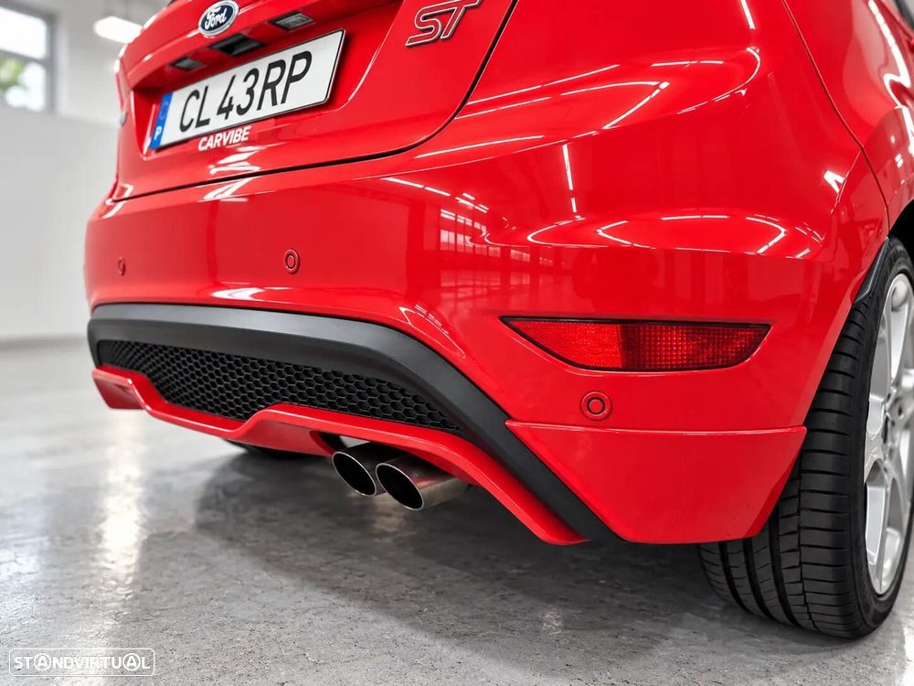Ford Fiesta 1.6 EcoBoost c/ Pack Pele Desportiva ST - 41