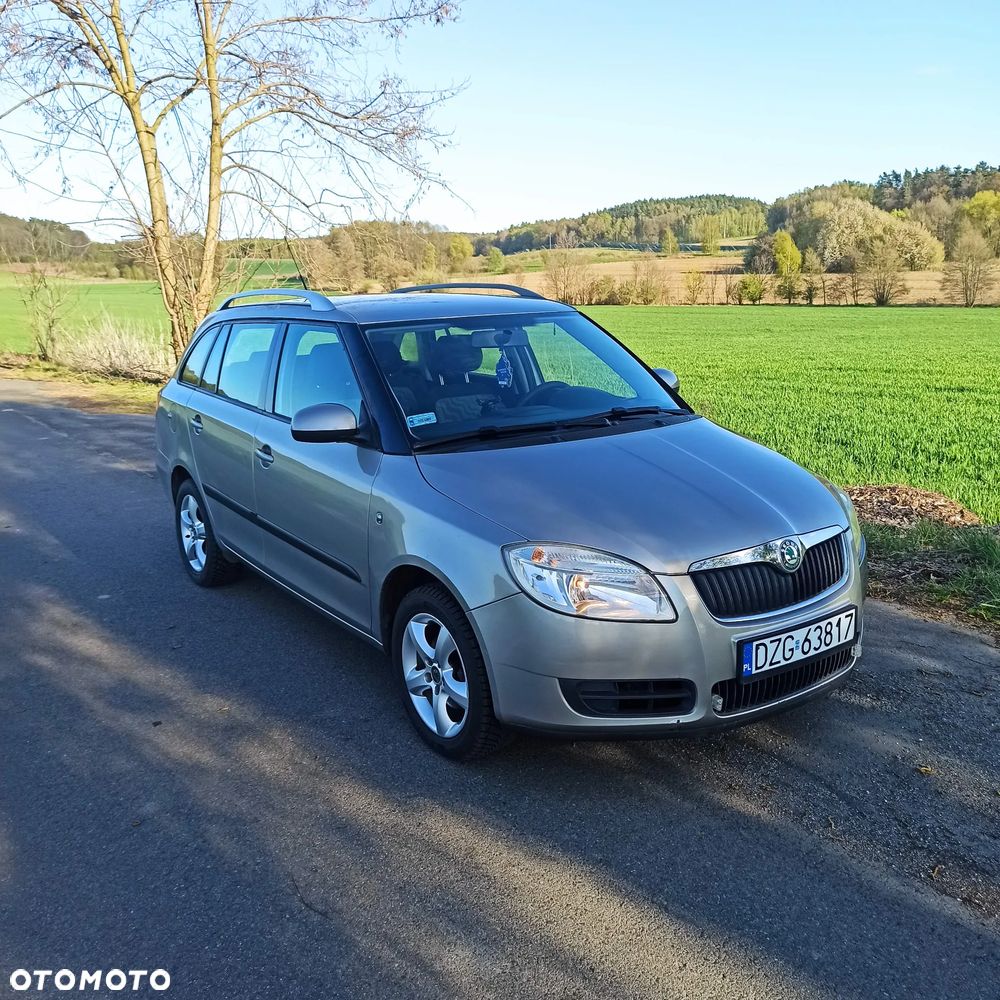 Skoda Fabia 1.4 16V Ambiente - 2