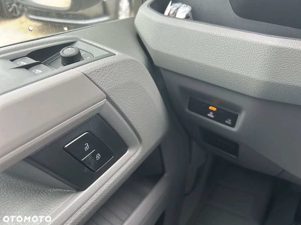 Volkswagen Crafter 35 (L4) Poj. Kabina ze Skrzynią, 2.0BiTDI 163KM, manual - 25
