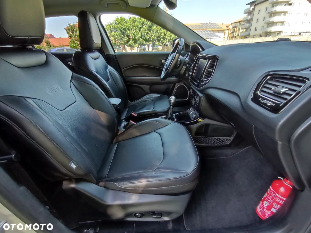 Jeep Compass - 20