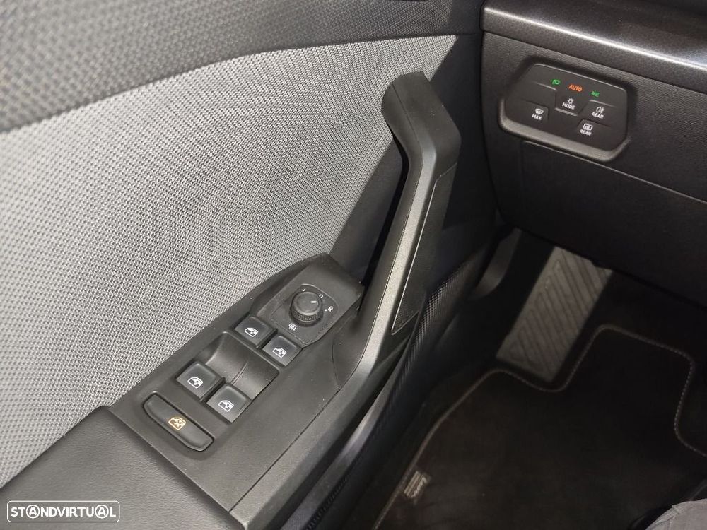 SEAT Leon ST 2.0 TDI Style DSG - 11