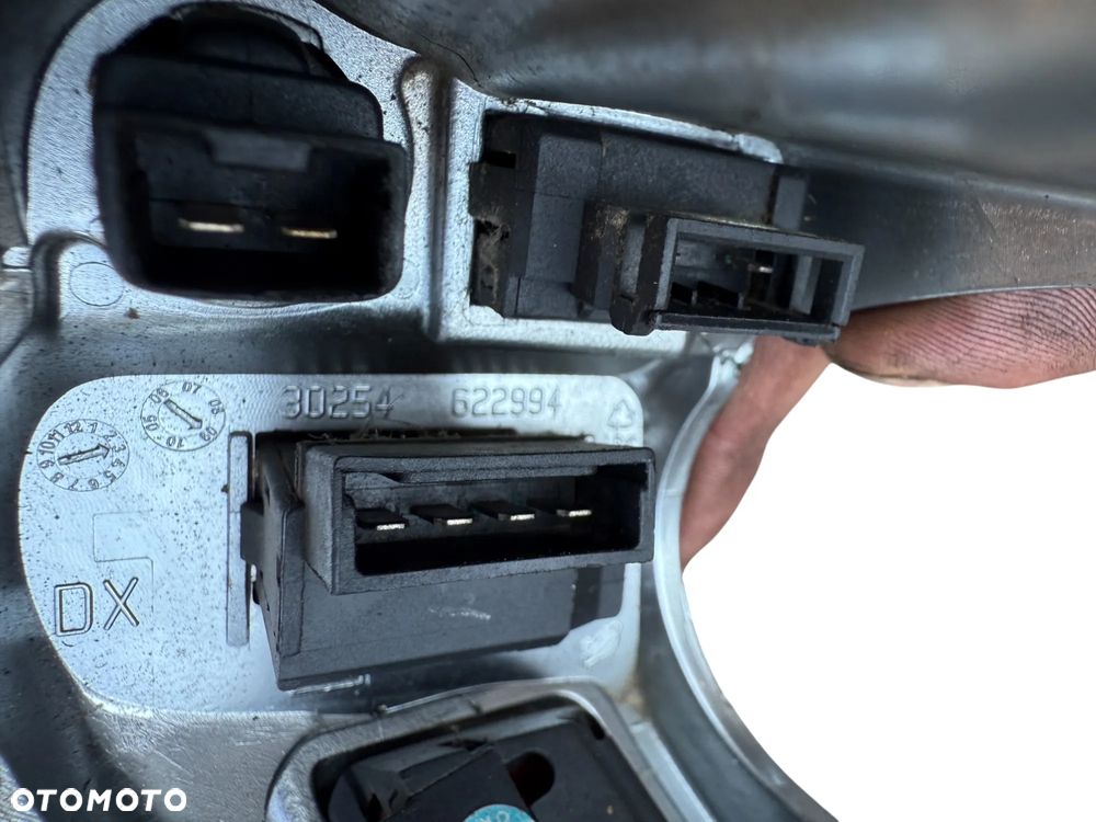 Przełącznik P   Piaggio MP3 400 / 500    07-13R - 6