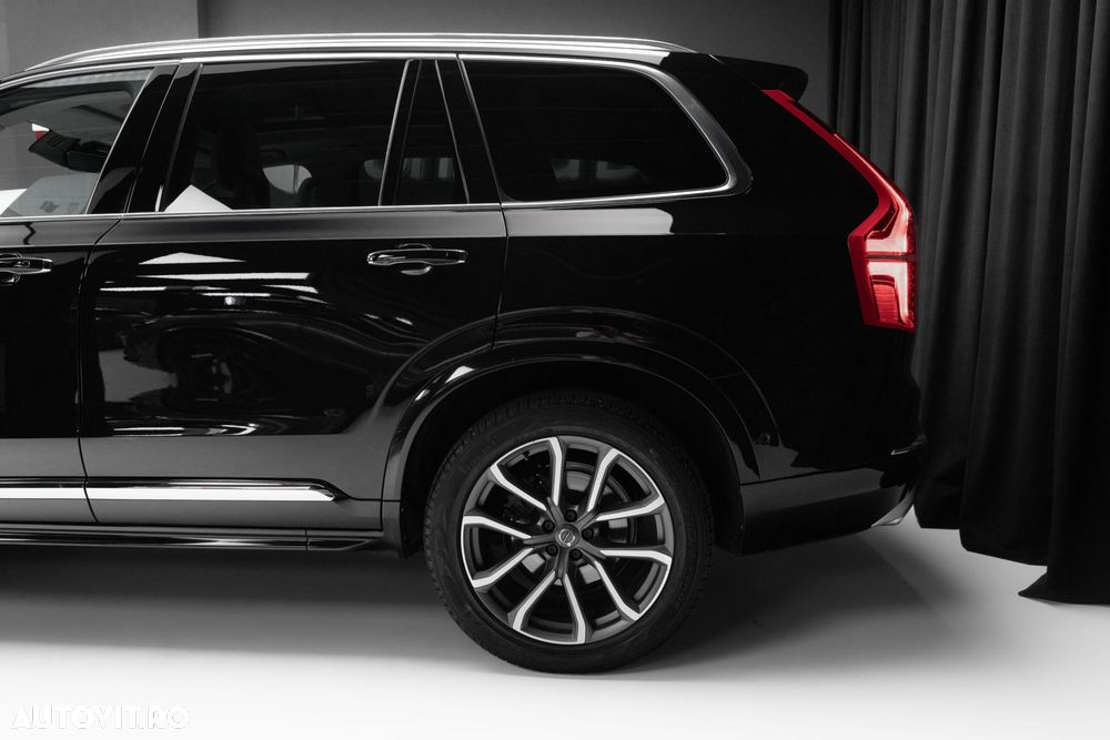 Volvo XC 90 - 9