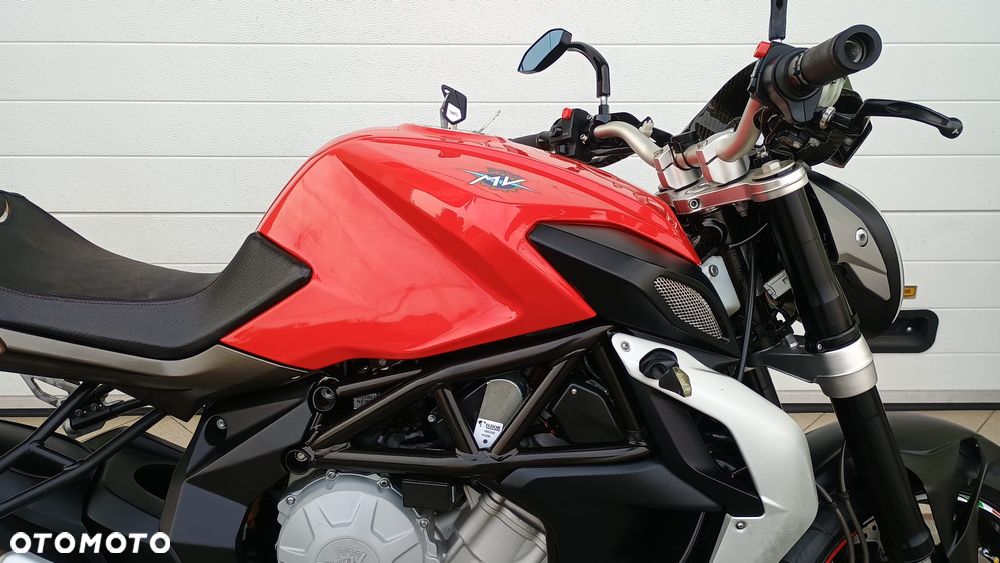 MV AGUSTA Brutale - 29