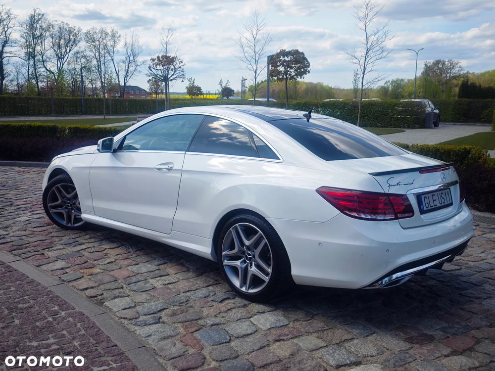 Mercedes-Benz Klasa E 250 7G-TRONIC - 4