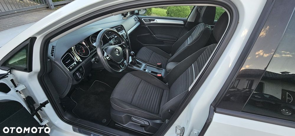 Volkswagen Golf 1.2 TSI BMT Trendline - 6