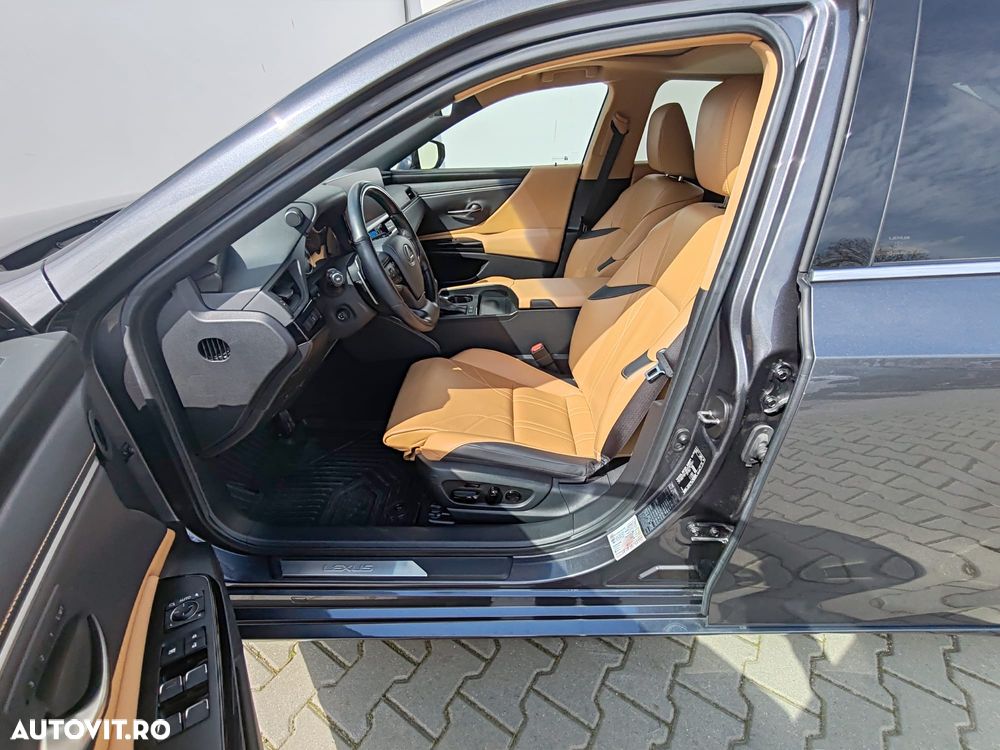 Lexus Seria ES 300h Executive - 5