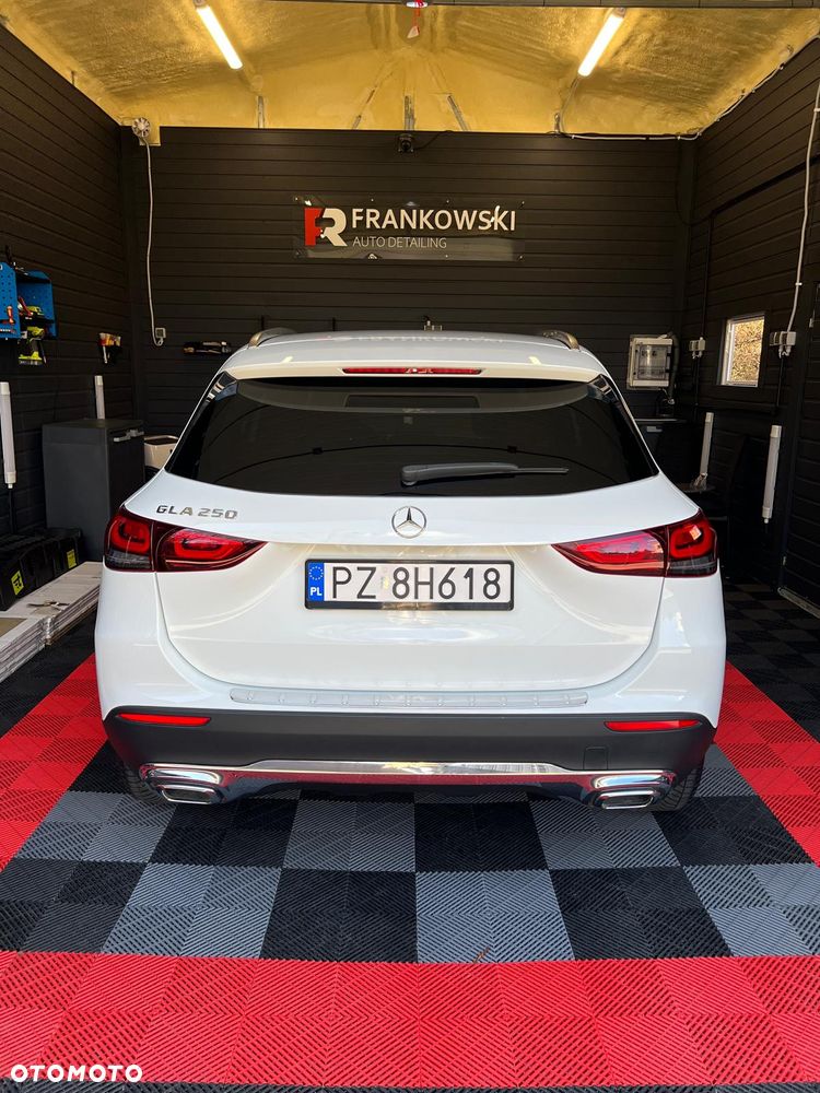 Mercedes-Benz GLA 250 8G-DCT - 7