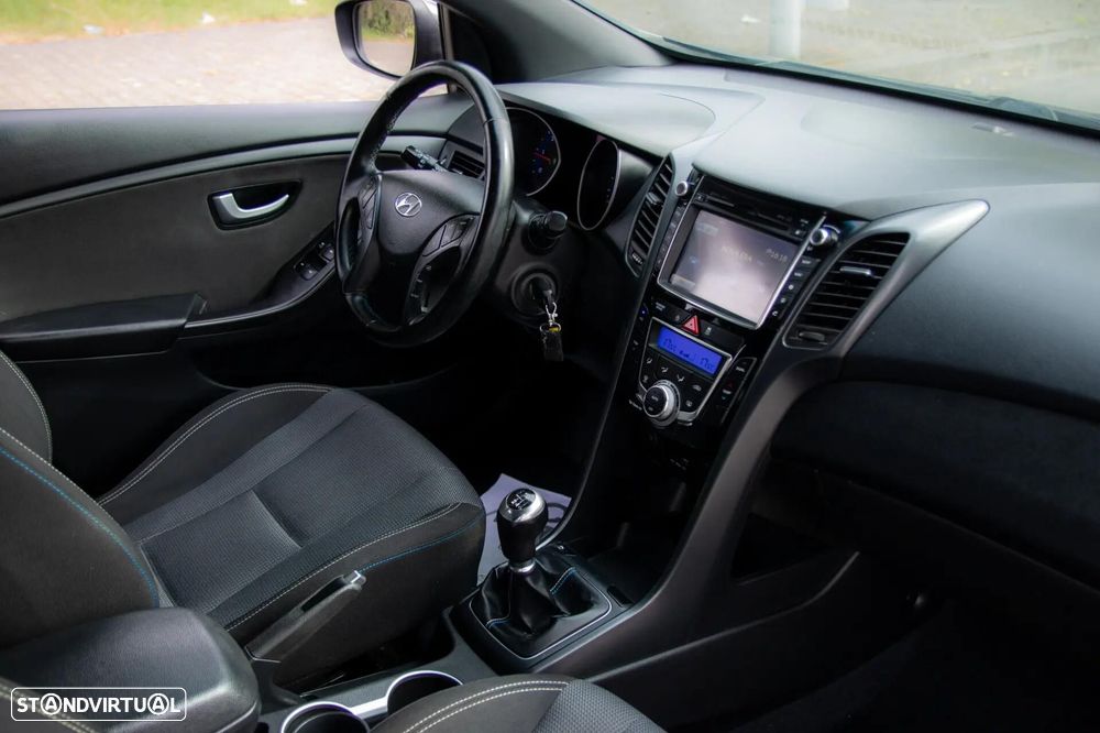 Hyundai i30 SW 1.6 CRDi GO! - 17