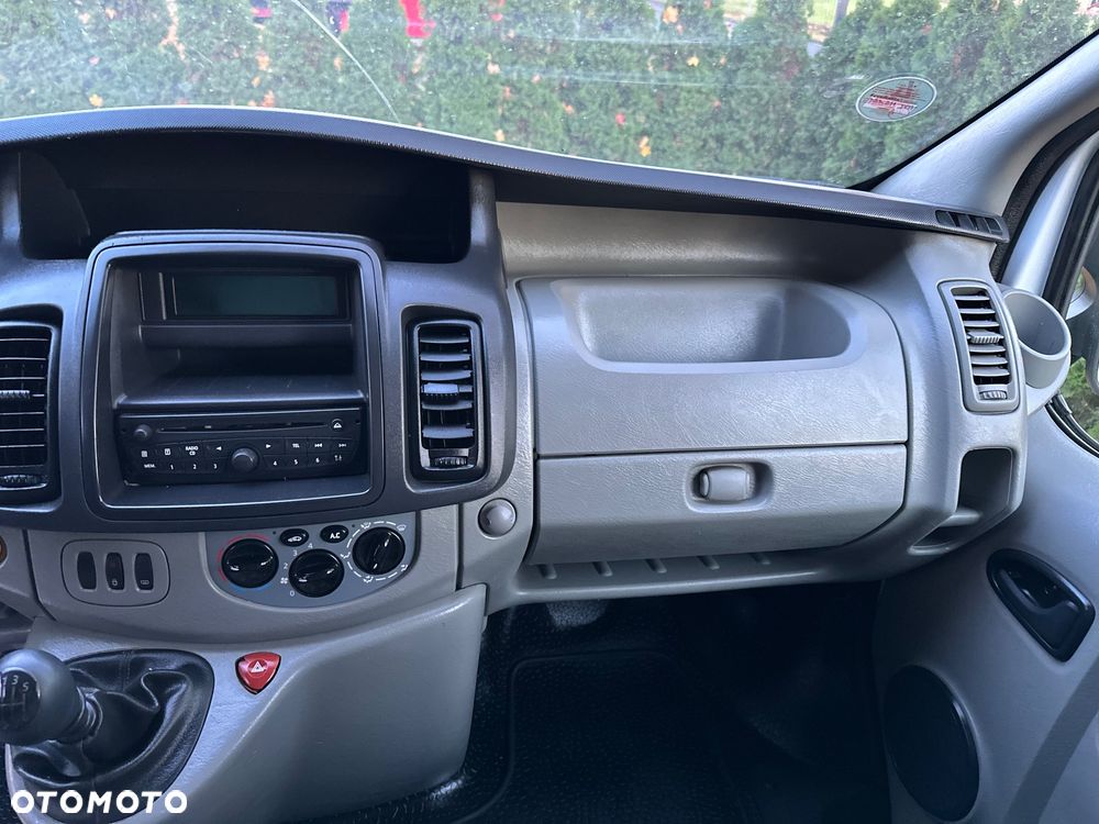 Renault Trafic - 15