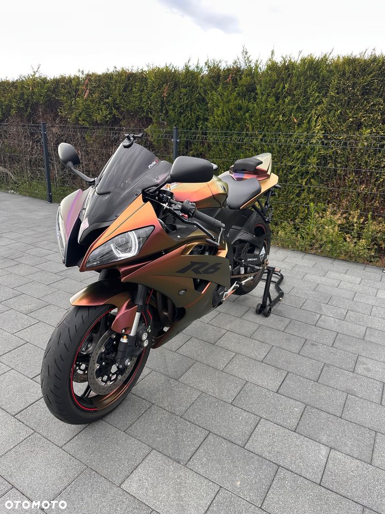 Yamaha R6 - 3