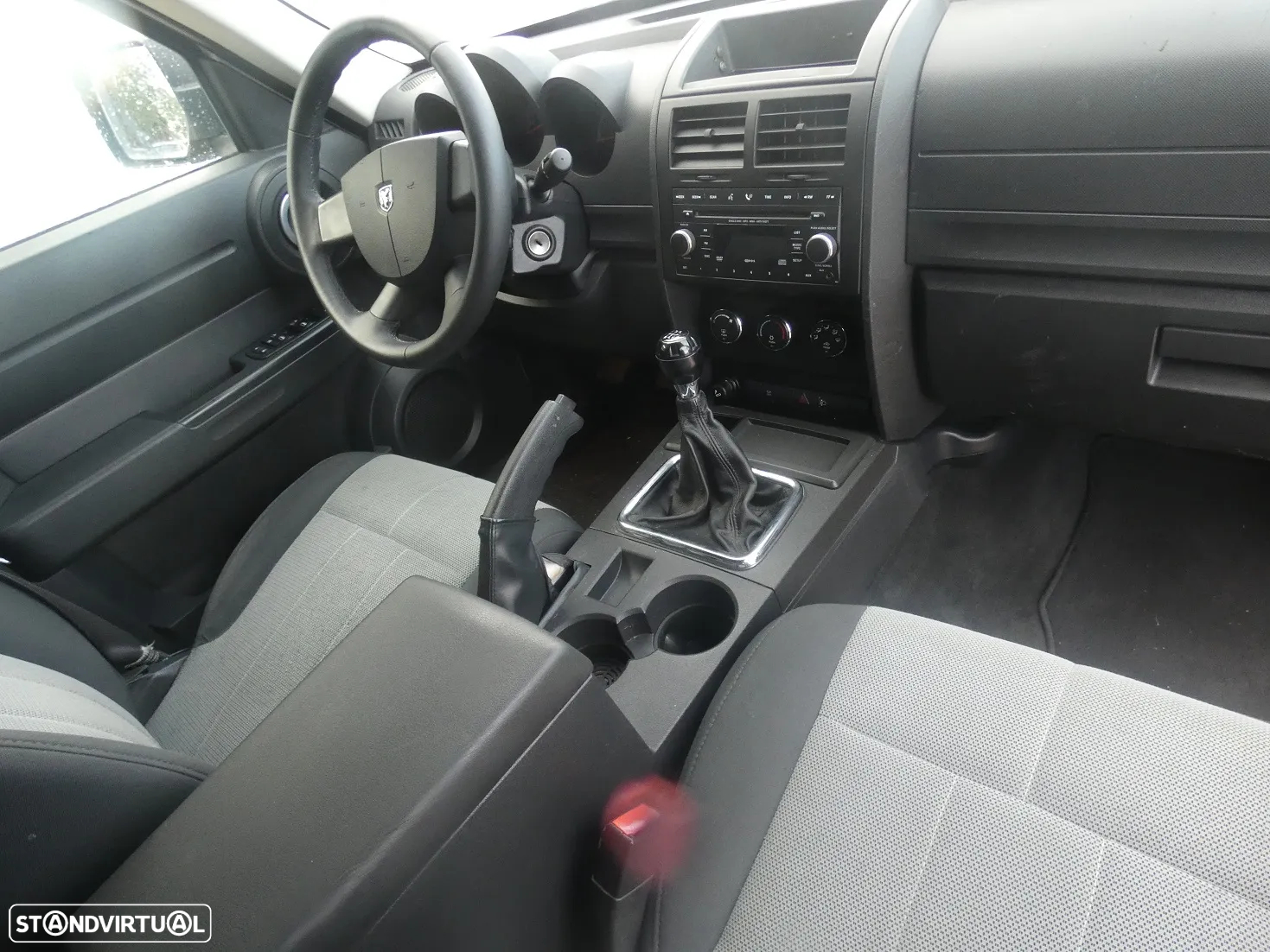 Dodge Nitro 2.8 CRD DPF SE 2WD - 17