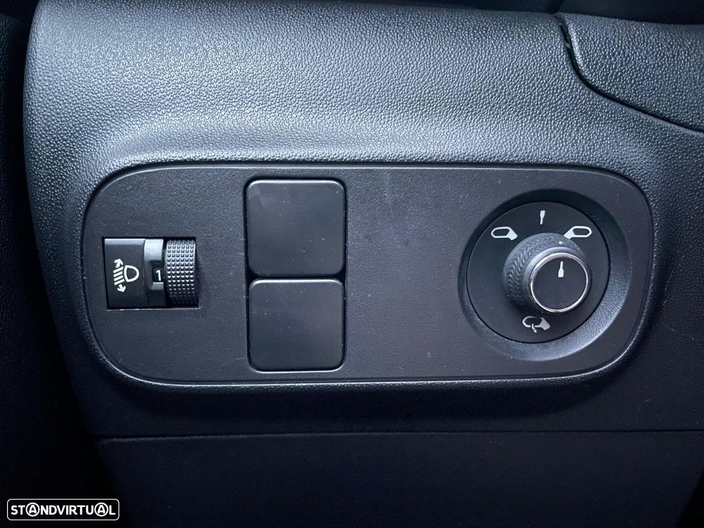 Citroën C3 1.2 PureTech Shine - 15