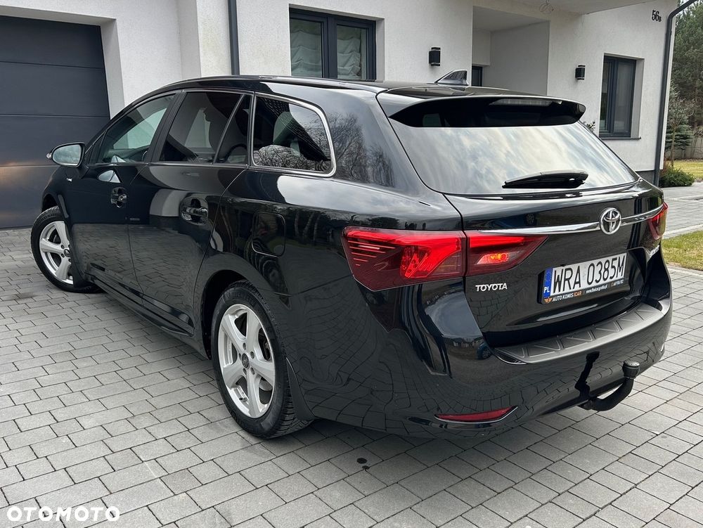 Toyota Avensis Touring Sports 1.8 Multidrive S Executive - 22