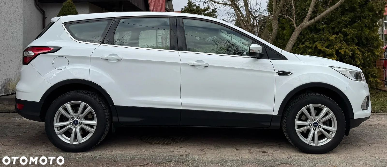 Ford Kuga - 21