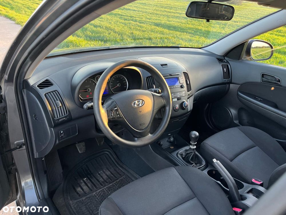 Hyundai i30 1.4 Base + - 39