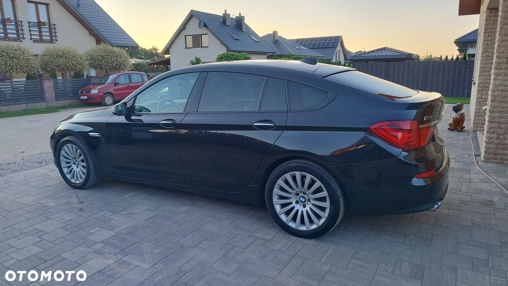 BMW Seria 5 530d xDrive - 6