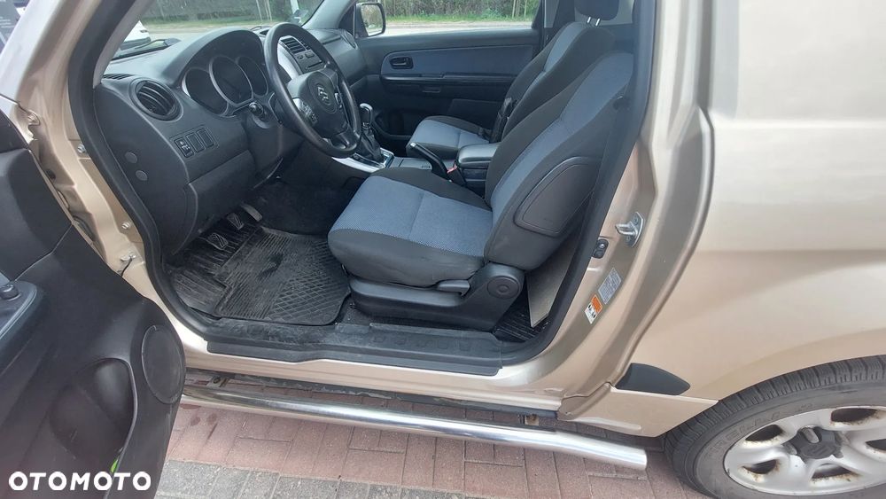 Suzuki Grand Vitara 1.6 - 25