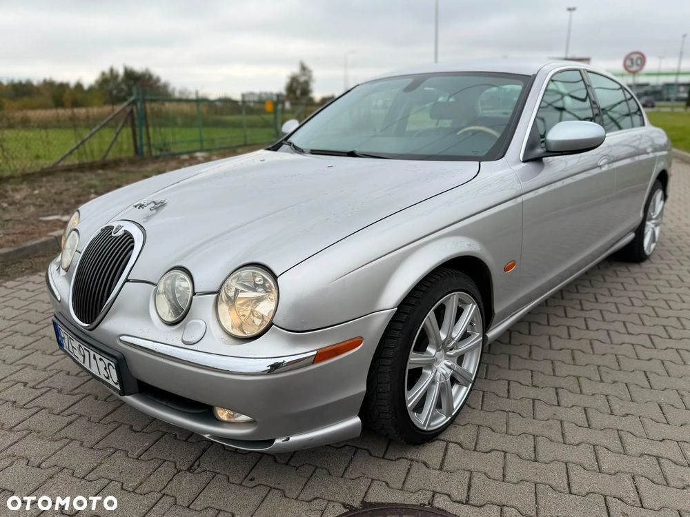 Jaguar S-Type - 13