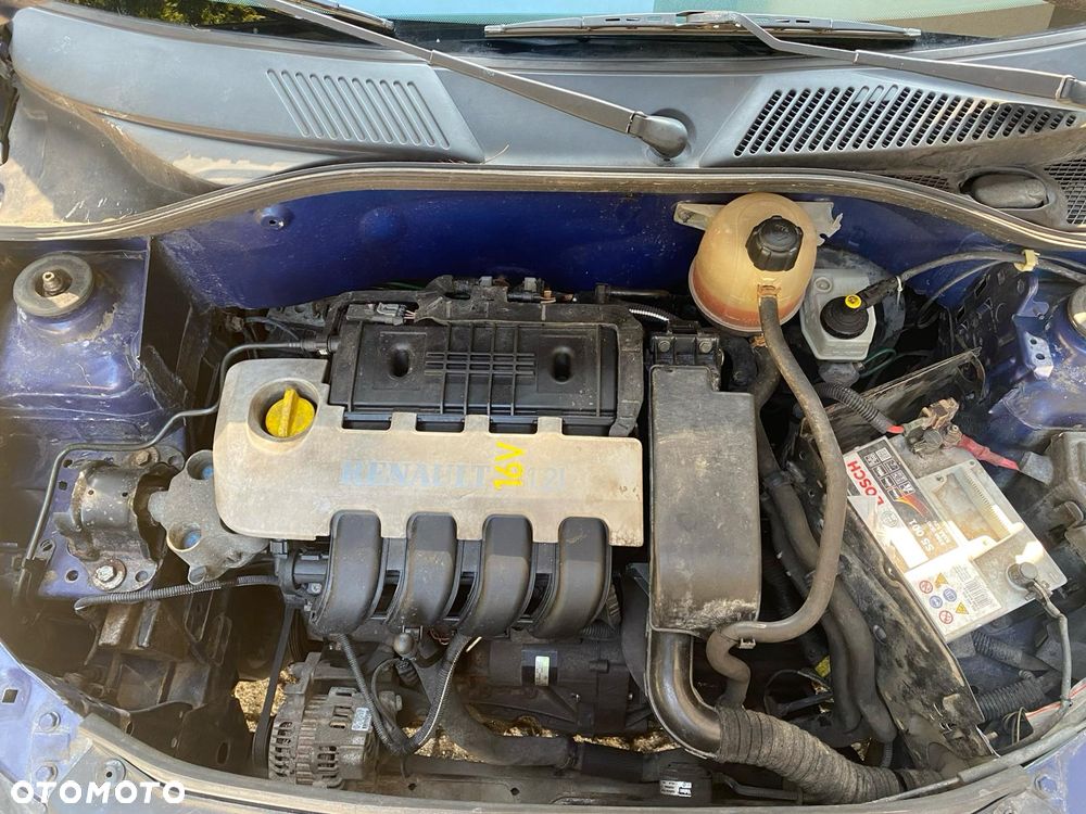 Renault Clio 1.2 16V Authentique - 10