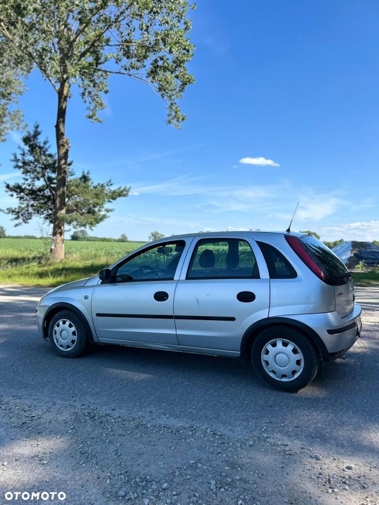 Opel Corsa - 3