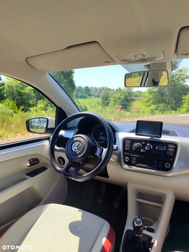 Volkswagen up! 1.0 high - 5