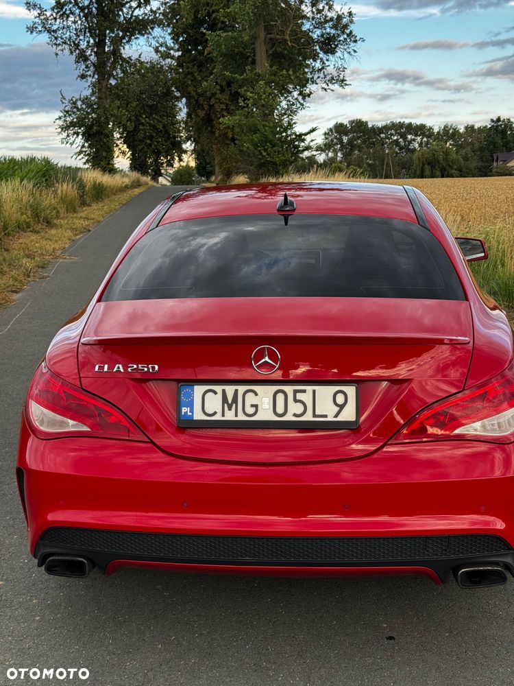 Mercedes-Benz CLA 250 7G-DCT - 10