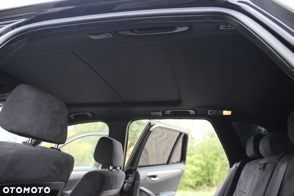 BMW X1 xDrive20d - 17