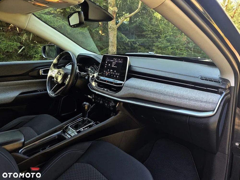 Jeep Compass - 12