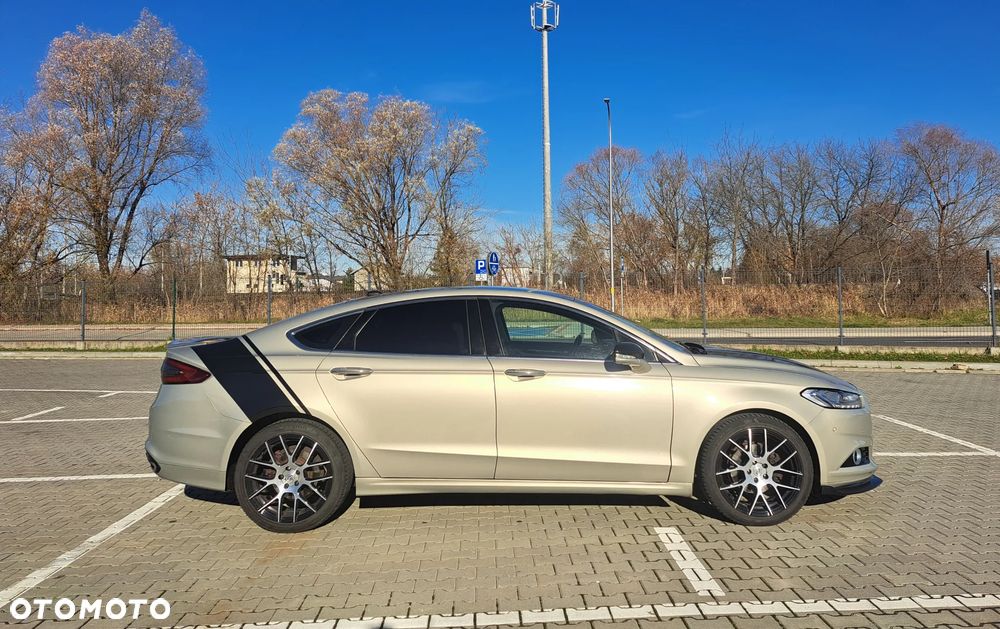 Ford Fusion - 20