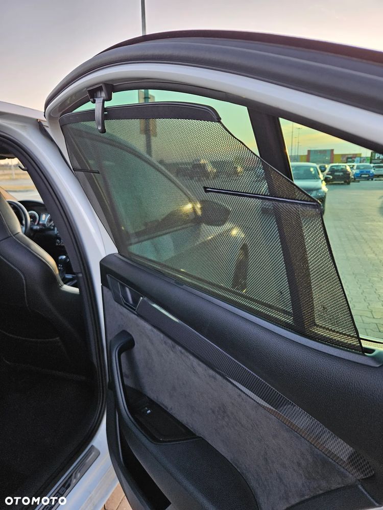 Skoda Superb 2.0 TDI 4x4 Sportline DSG - 19