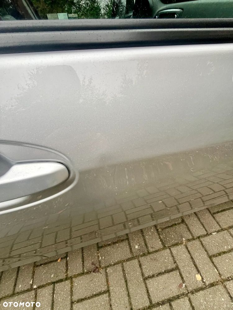 Toyota Yaris - 8