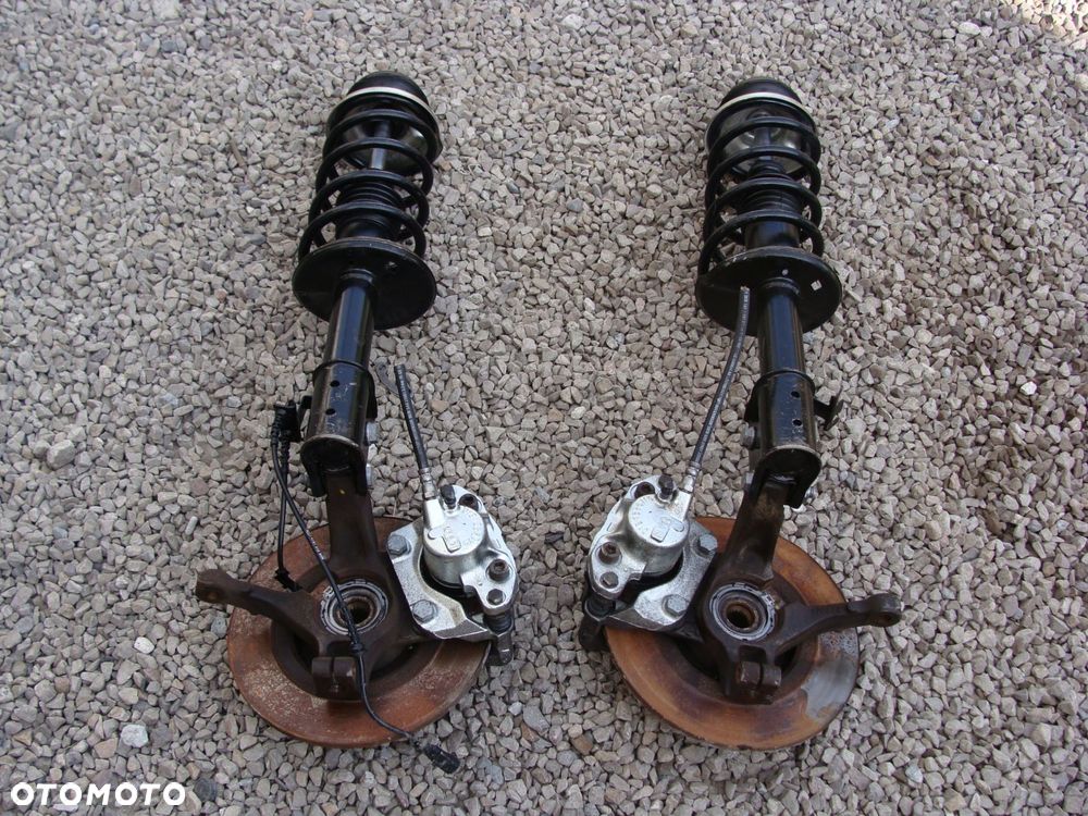 amortyzator zwrotnica prawa dacia sandero logan 1. - 4
