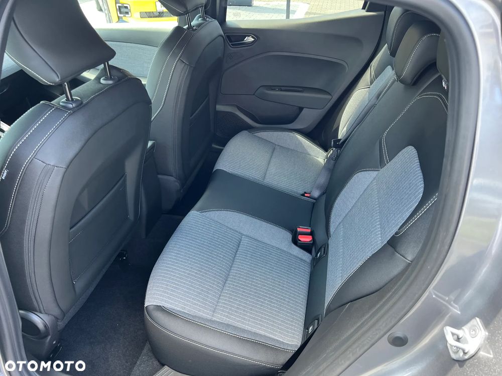 Renault Clio - 14