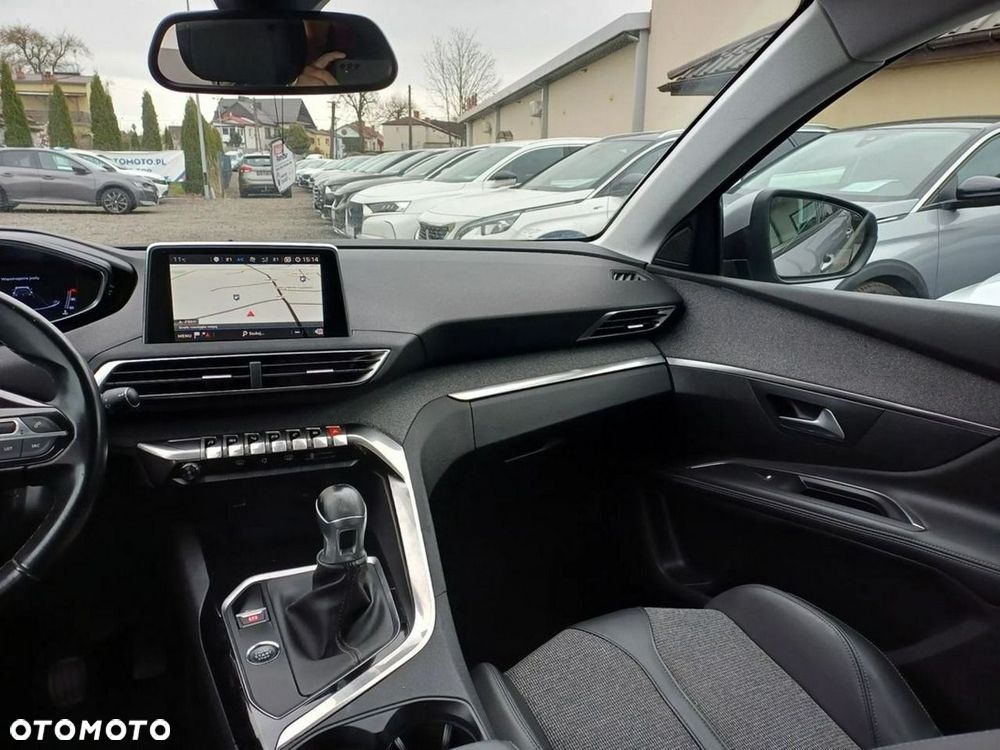 Peugeot 5008 1.2 PureTech Allure S&S - 27